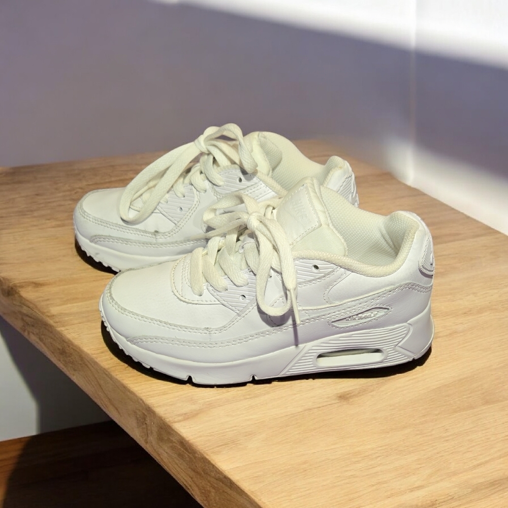 NIKE Kids White Sneakers 1.5Y